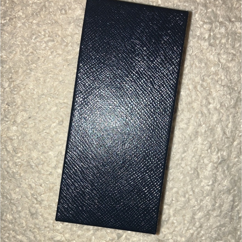Authentic Prada box - Picture 2 of 5